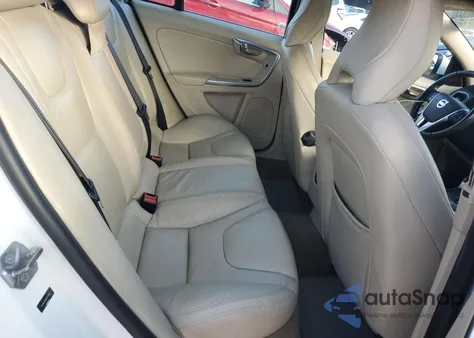 2014 Volvo S60 z USA, uszkodzony, nr VIN YV1612FSXE2277644